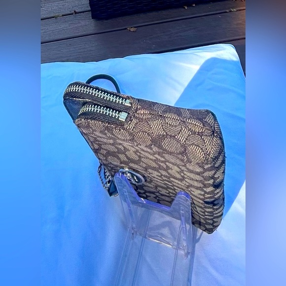 Coach Signature Black Smoke Double Zippered Wristlet/ Long Wallet With Hang Tag - Picture 7 of 16